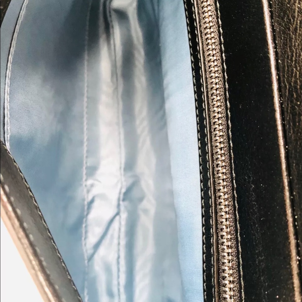 Authentic Gucci TWO FACED Thiara Bag With Strap New. Red /Blk. $5500 - Picture 6 of 9